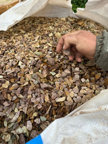 Златолит персиковый декоративная каменная крошка купить в Королёве