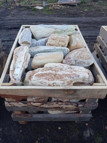 Златолит жёлтый, жёлто-зелёный глыбки и валуны для ланшафтного дизайна купить в Королёве