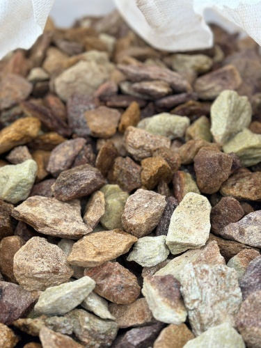 Златолит персиковый декоративная каменная крошка купить в Королёве