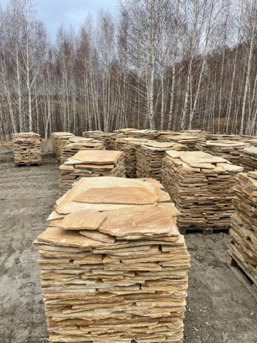 Плитняк златолит жёлтый для фасада 1,5-3 см купить в Королёве