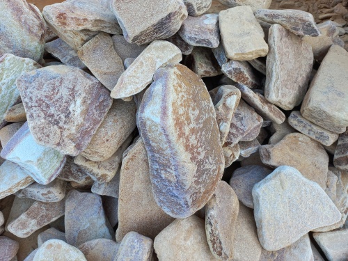 Златолит жёлтый, жёлто-зелёный глыбки и валуны для ланшафтного дизайна купить в Королёве