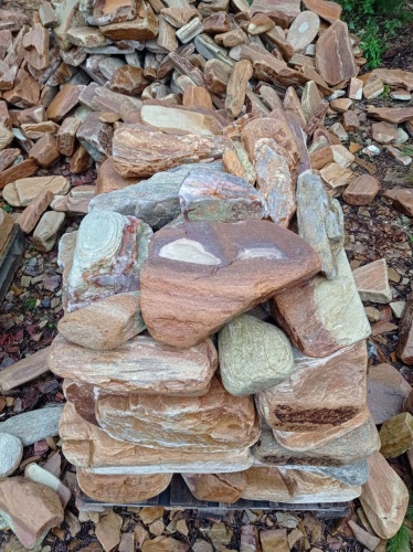 Златолит жёлтый, жёлто-зелёный глыбки и валуны для ланшафтного дизайна купить в Королёве