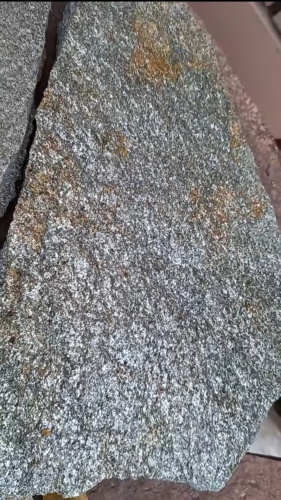 Плитняк златолит серебристый для цоколя, отмостки купить в Королёве