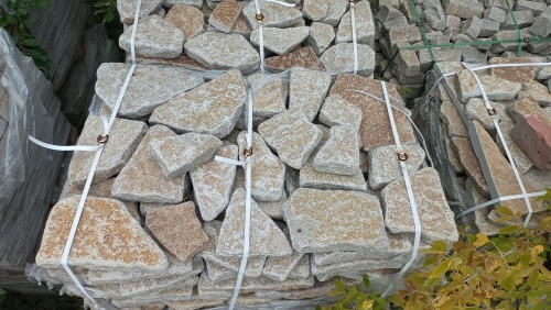 Гранитный плитняк галтованный для парковки купить в Королёве