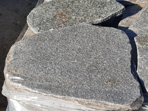 Златолит серебристый галтованный для цоколя купить в Королёве